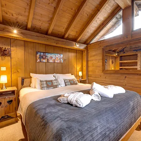 Tiki - Hot Tub & Sauna *