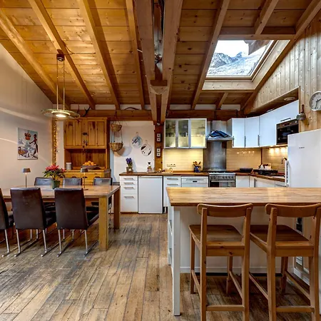 Chalet Tiki - Hot Tub & Sauna