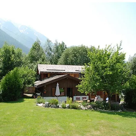 Tiki - Hot Tub & Sauna