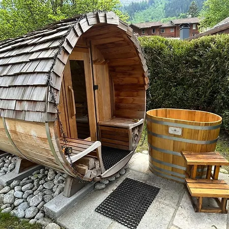 Tiki - Hot Tub & Sauna Chalé *