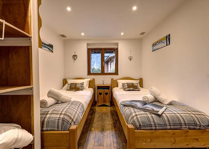 Tiki - Hot Tub & Sauna שאמוני