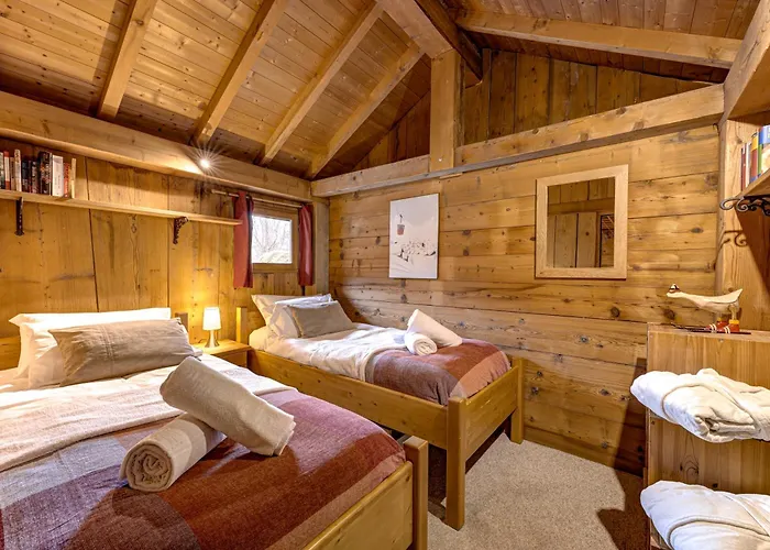 Tiki - Hot Tub & Sauna