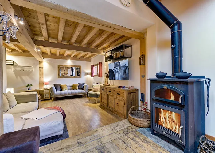 Tiki - Hot Tub & Sauna *