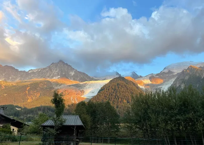 Tiki - Hot Tub & Sauna *