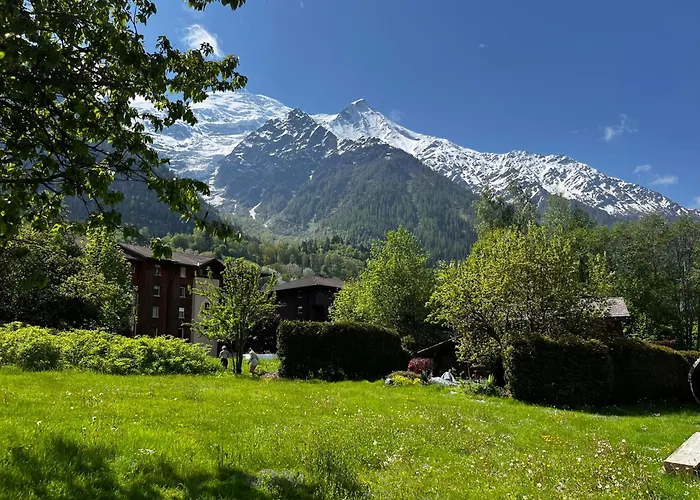Tiki - Hot Tub & Sauna