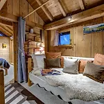 Domek alpejski Tiki - Hot Tub & Sauna