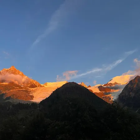 Chalet Tiki - Hot Tub & Sauna