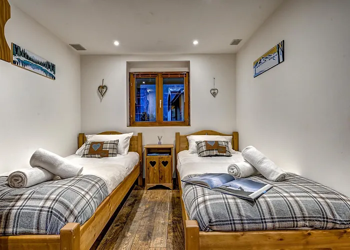 Tiki - Hot Tub & Sauna