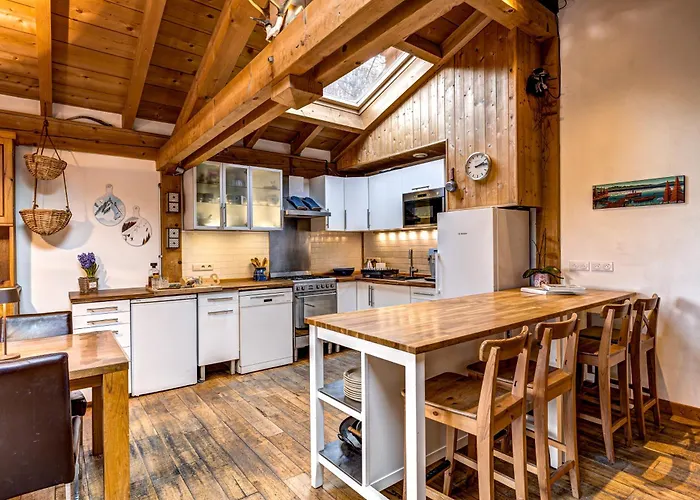 Chalet Tiki - Hot Tub & Sauna