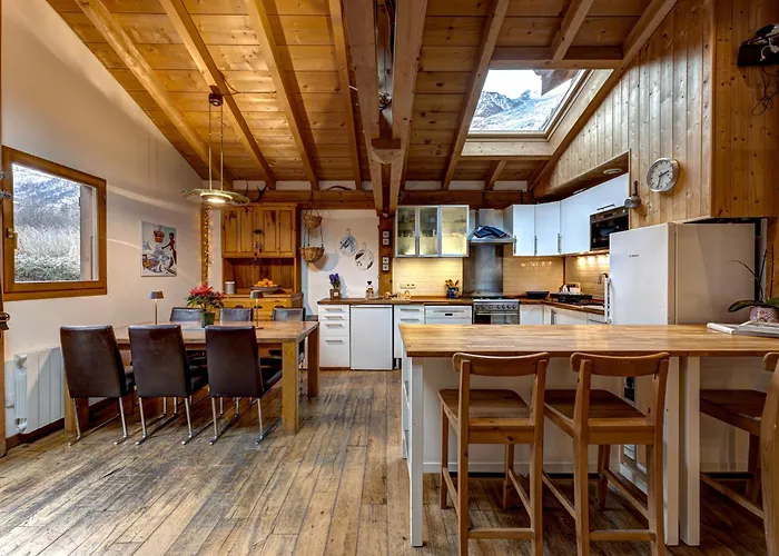 Chalet Tiki - Hot Tub & Sauna